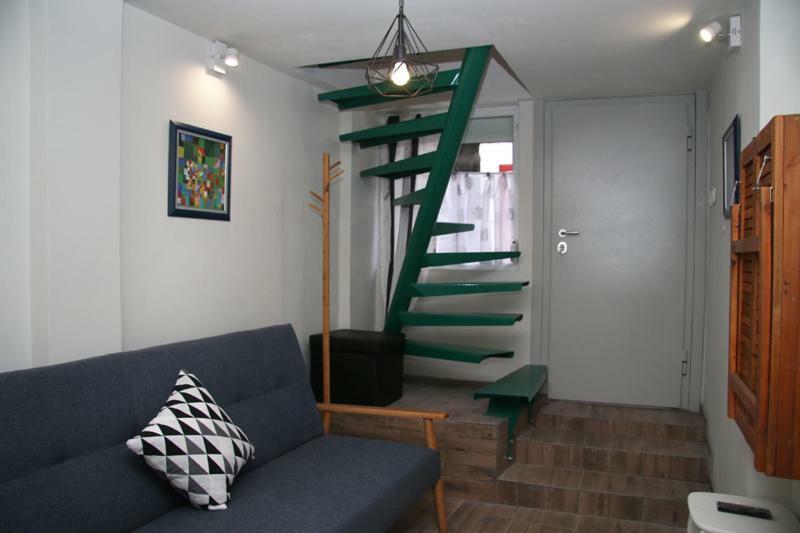 Appartamento Charming Studio In The City Center Plovdiv Esterno foto
